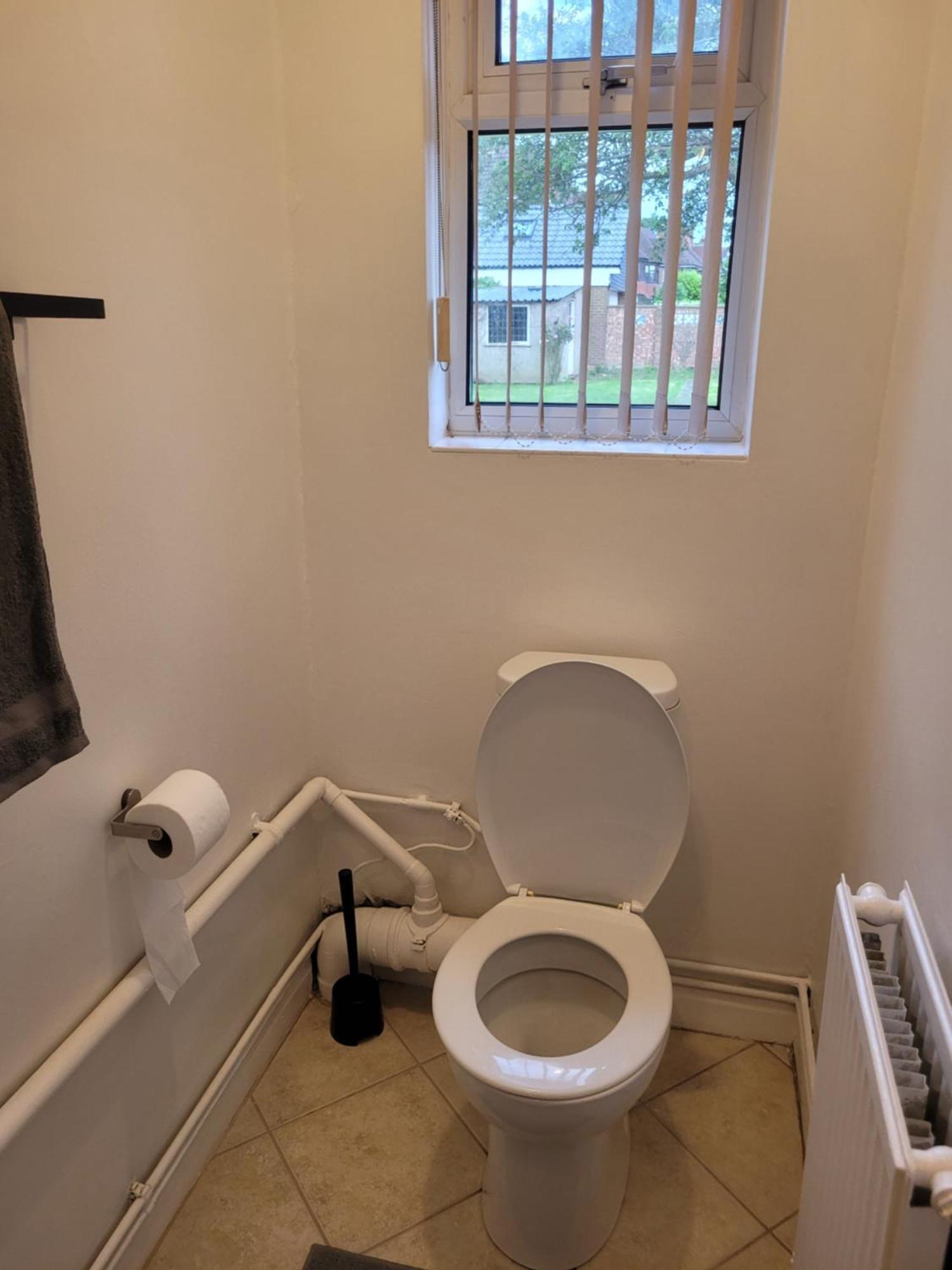 Modern In Luton Apartment
